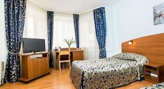 Гостиница Саквояж Петрозаводск Двухместный номер с 2 отдельными кроватями и ванной комнатой-3